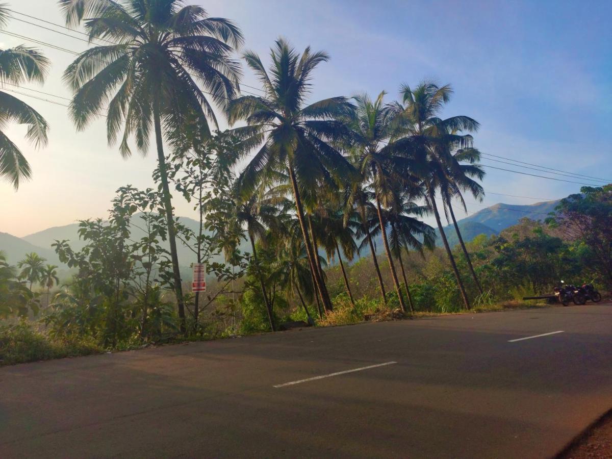 Stone Hills Hotell Kannur Eksteriør bilde